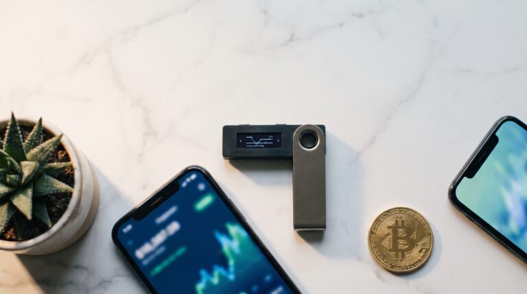Cryptocurrency Beginner Guide: Start from Zero & Buy Your First Bitcoin Safely